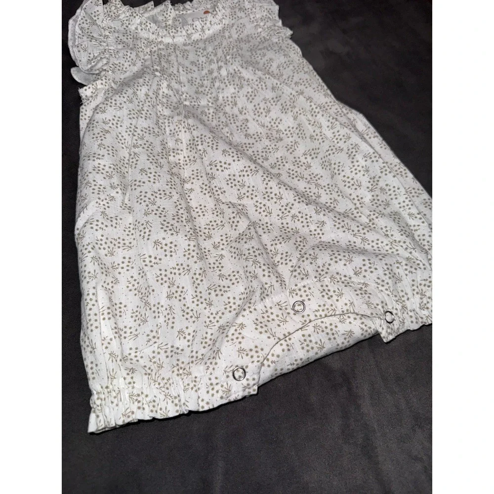 Ollie's Day Baby Girl Floral Bubble Romper White Tan Ruffle Sleeve 6-9 Months